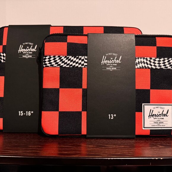 New Herschel Anchor Laptop Sleeve - Orange Checker - 13"-16" - Picture 1 of 8